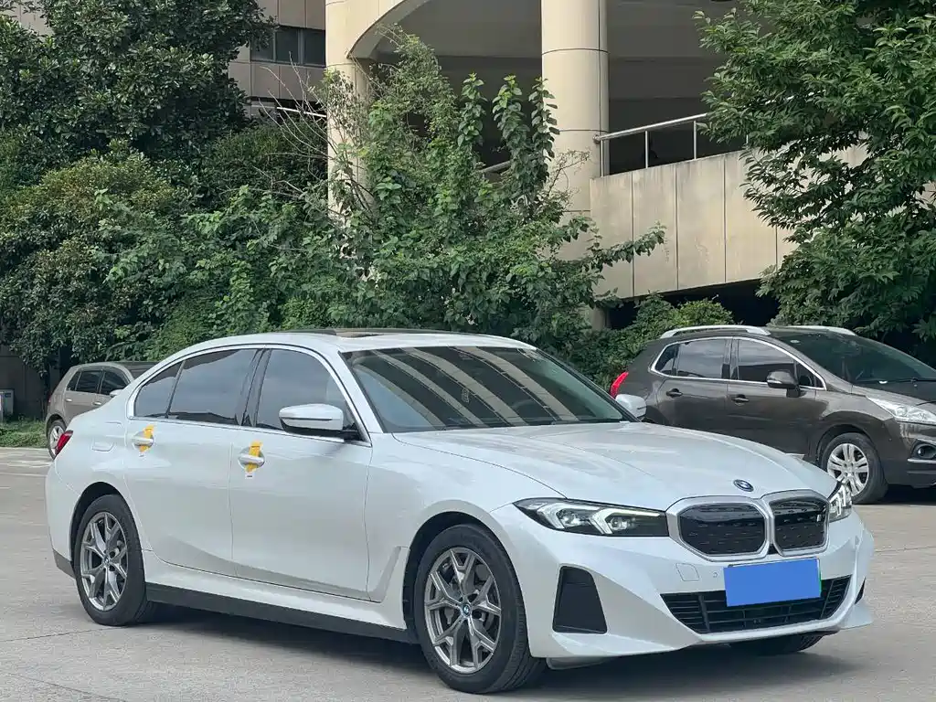 BMW BMW i3 2024 eDrive 35 L 2024 - thumbnail 3