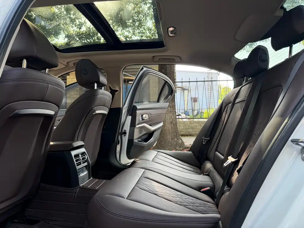 BMW BMW i3 2024 eDrive 35 L 2024 - thumbnail 11