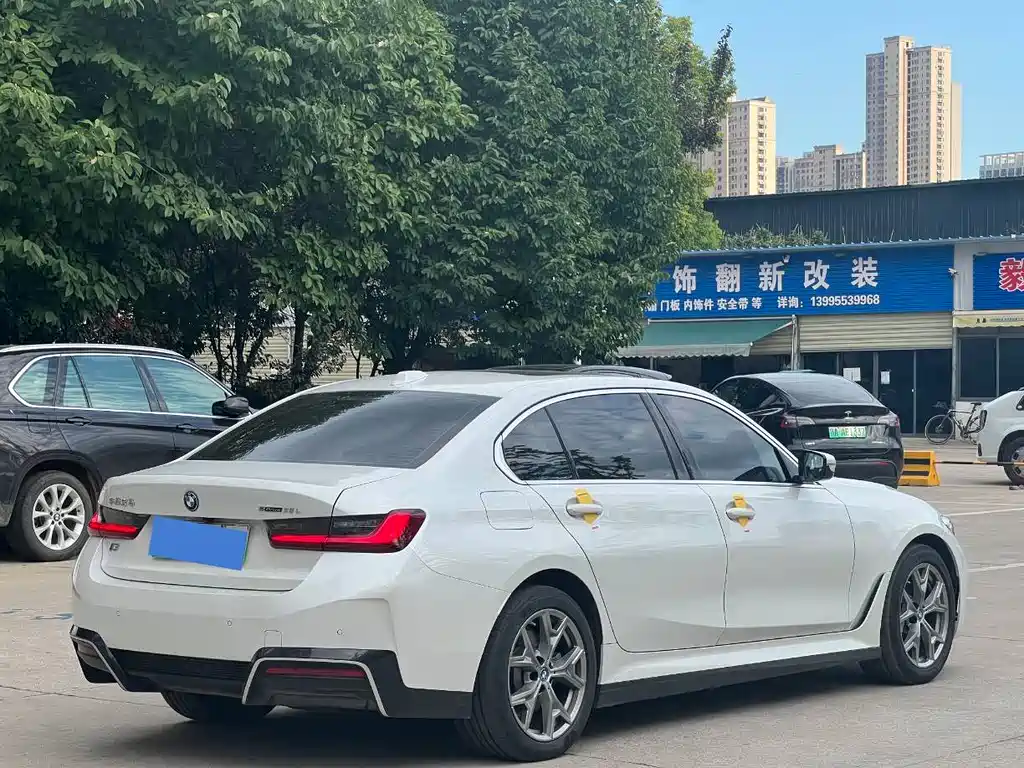 BMW BMW i3 2024 eDrive 35 L 2024 - thumbnail 9