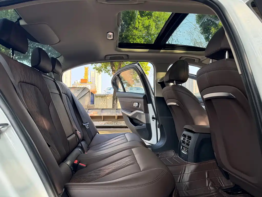 BMW BMW i3 2024 eDrive 35 L 2024 - thumbnail 14