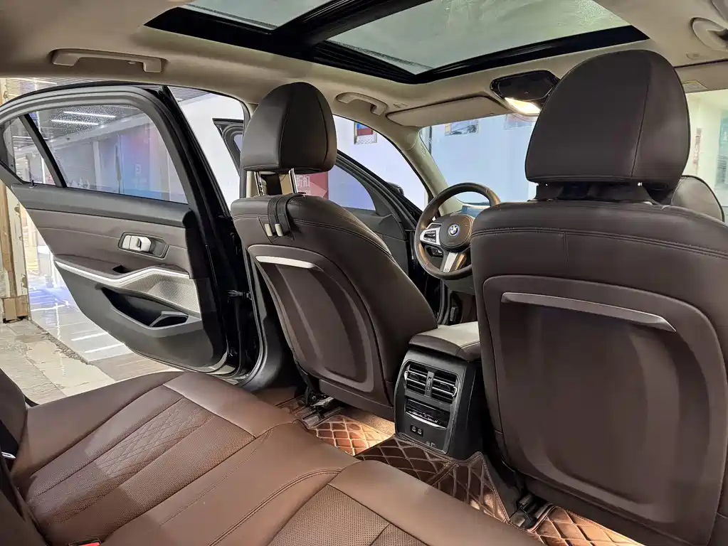 BMW BMW i3 2024 eDrive 35 L 2024 - thumbnail 9