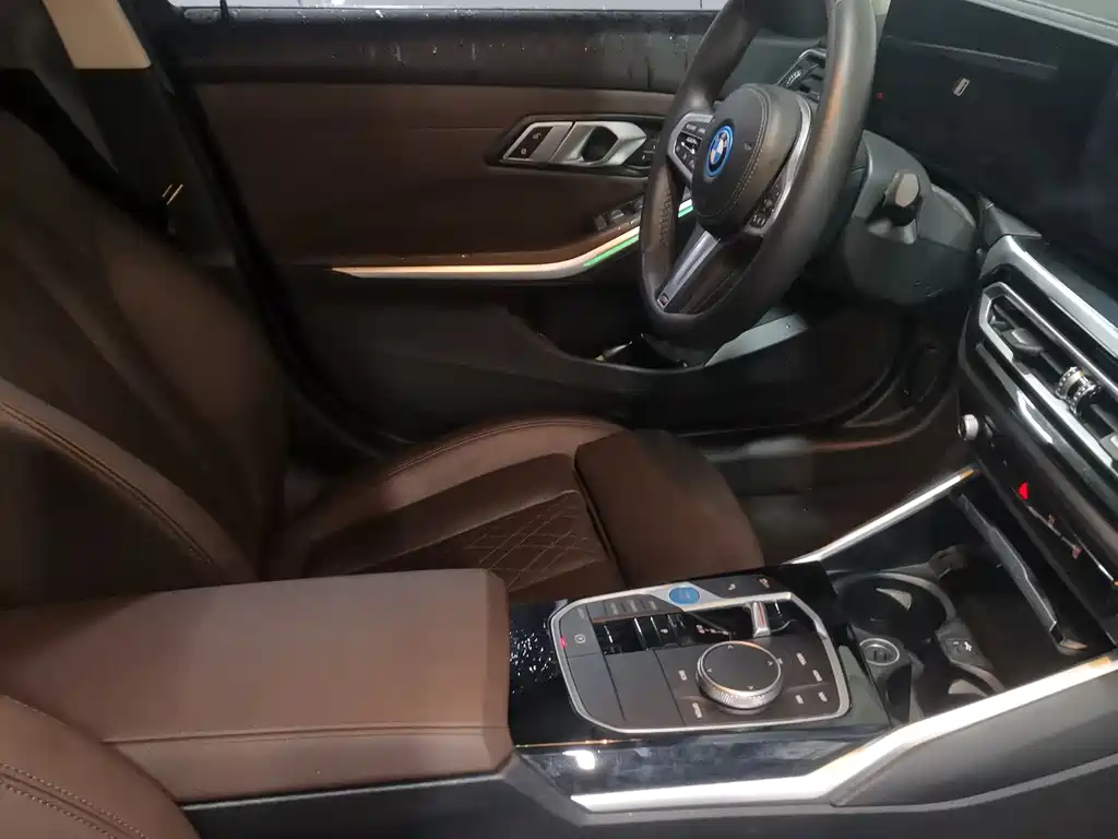BMW BMW i3 2024 eDrive 35 L 2024 - thumbnail 11