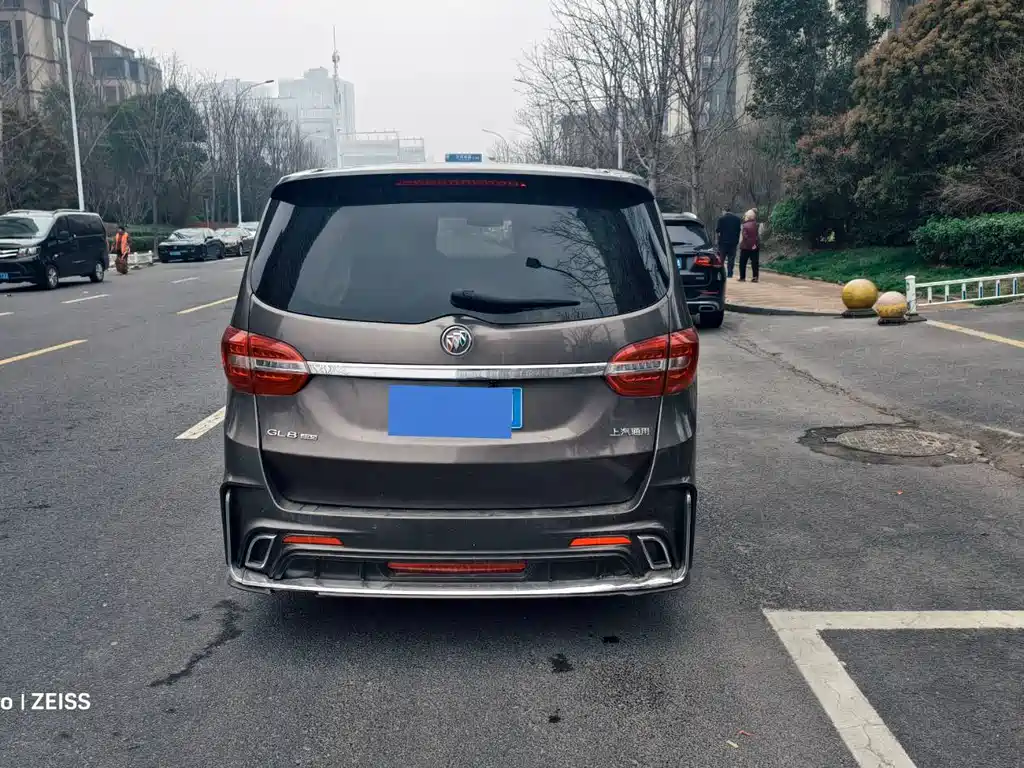 Buick Buick GL8 2017 25S Comfort Edition China V 2018 - thumbnail 4
