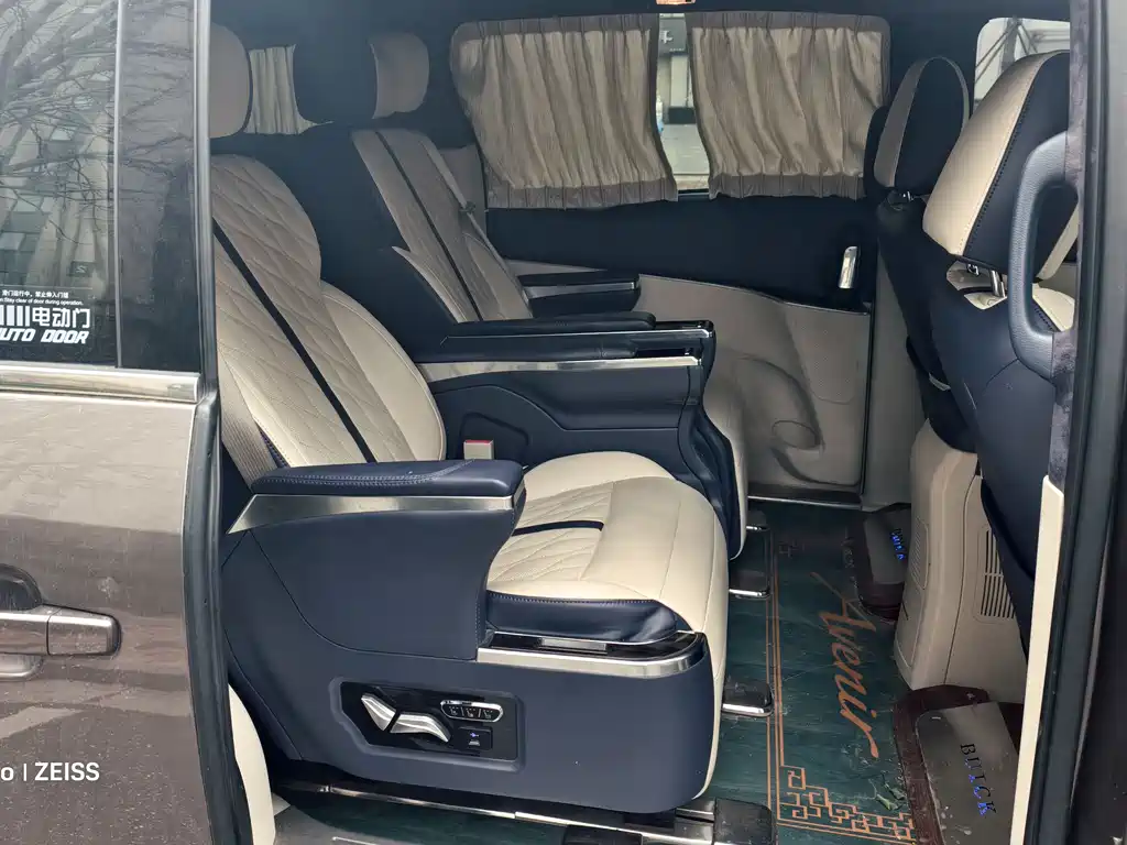 Buick Buick GL8 2017 25S Comfort Edition China V 2018 - thumbnail 8