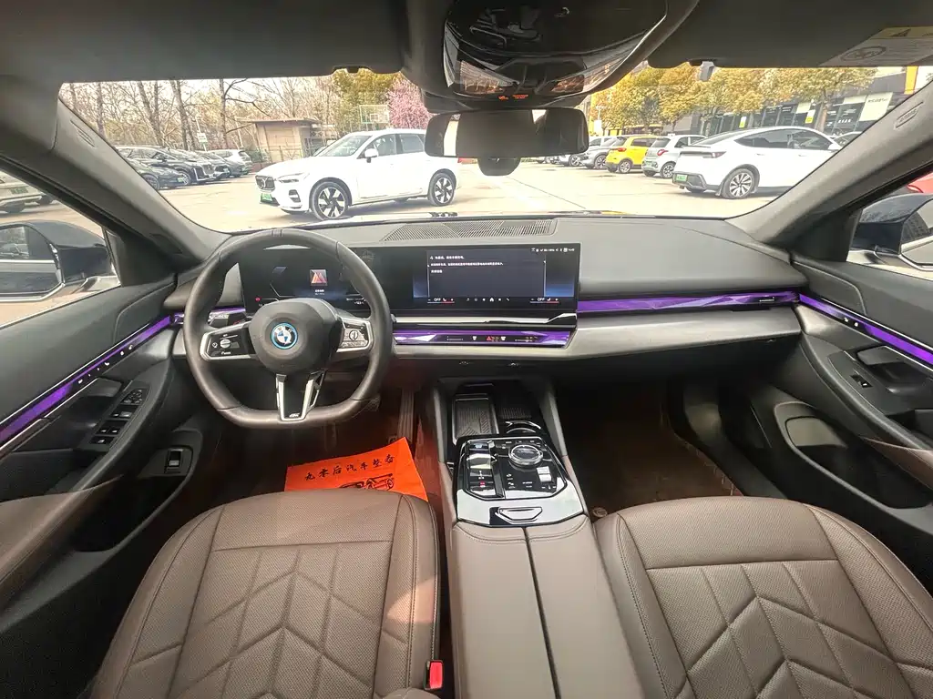 BMW BMW i5 2024 eDrive 35L M Sport Package 2024 - thumbnail 9