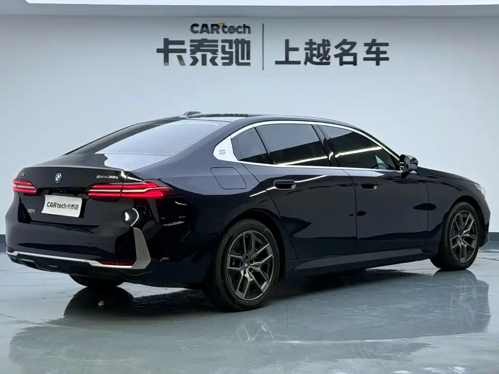 BMW BMW i5 2024 eDrive 35L Luxury Package 2024 - thumbnail 5