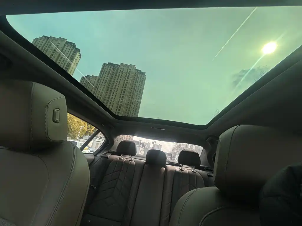 BMW BMW i5 2024 eDrive 35L M Sport Package 2024 - thumbnail 15