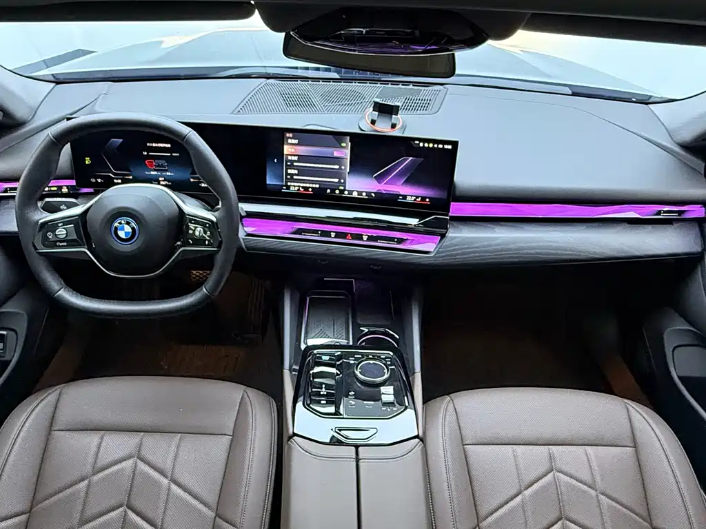 BMW BMW i5 2024 eDrive 35L Luxury Package 2024 - thumbnail 13