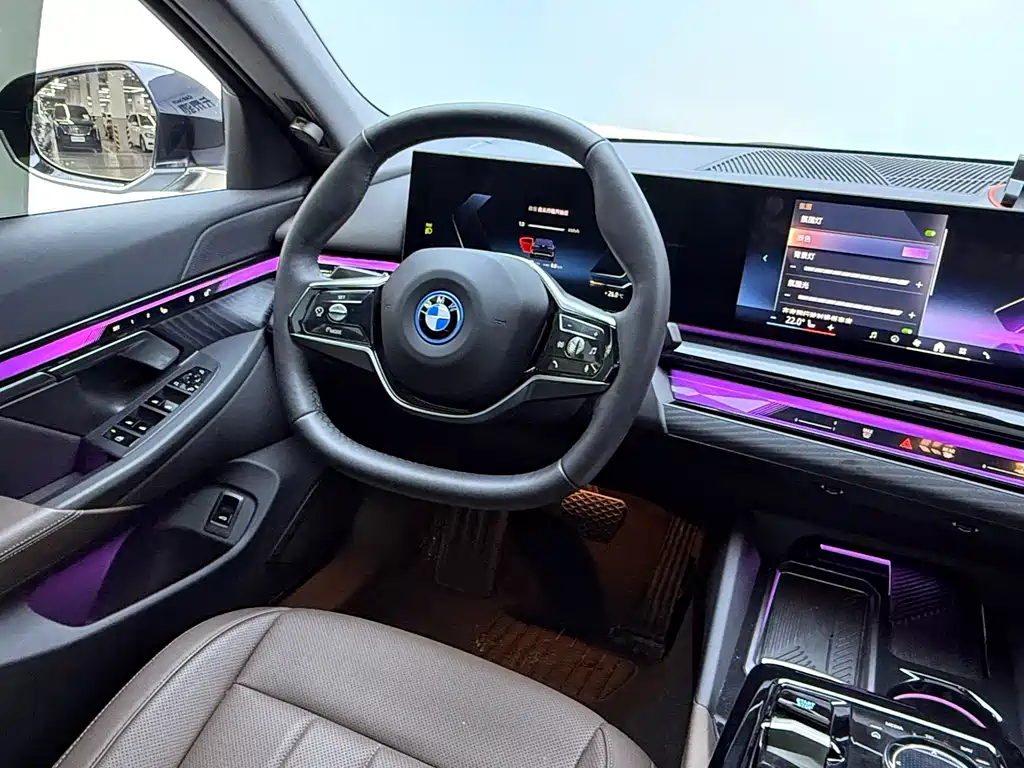 BMW BMW i5 2024 eDrive 35L Luxury Package 2024 - thumbnail 14