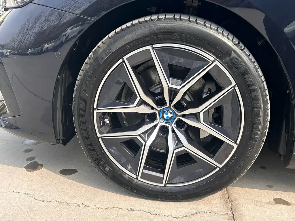 BMW BMW i5 2024 eDrive 35L M Sport Package 2024 - thumbnail 20