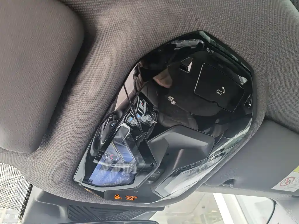 BMW BMW i5 2024 eDrive 35L Luxury Package 2024 - thumbnail 17