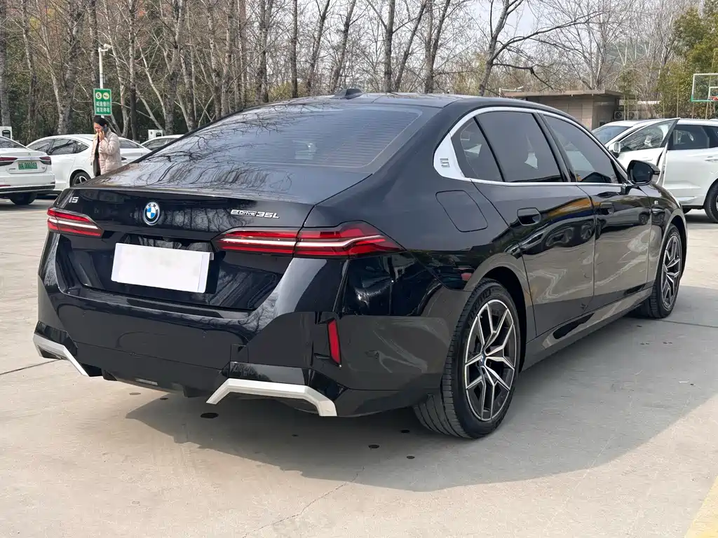 BMW BMW i5 2024 eDrive 35L M Sport Package 2024 - thumbnail 22