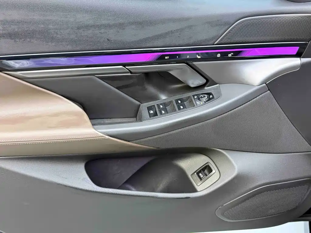 BMW BMW i5 2024 eDrive 35L M Sport Package 2024 - thumbnail 22