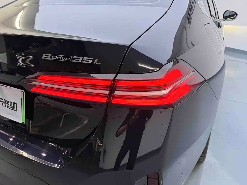 BMW BMW i5 2024 eDrive 35L M Sport Package 2024 - thumbnail 24