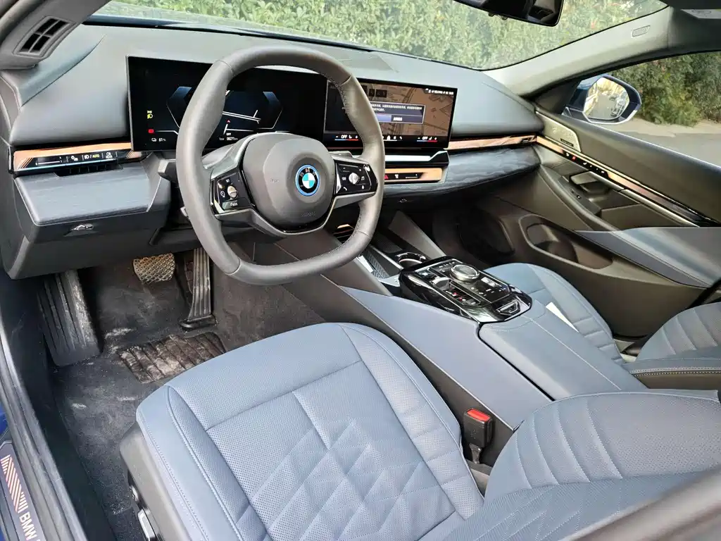 BMW BMW i5 2024 eDrive 35L Premium Luxury Package 2024 - thumbnail 6