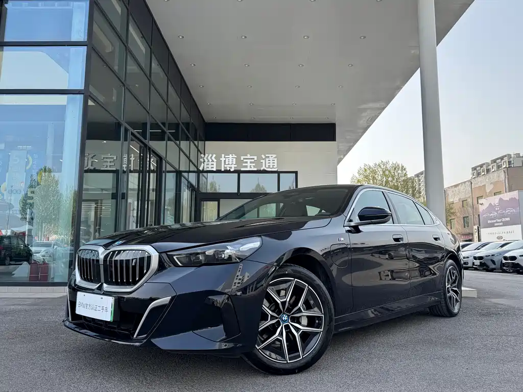 BMW BMW i5 2024 eDrive 35L M Sport Package 2025 - thumbnail 2
