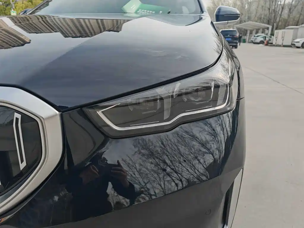 BMW BMW i5 2024 eDrive 35L Luxury Package 2025 - thumbnail 8