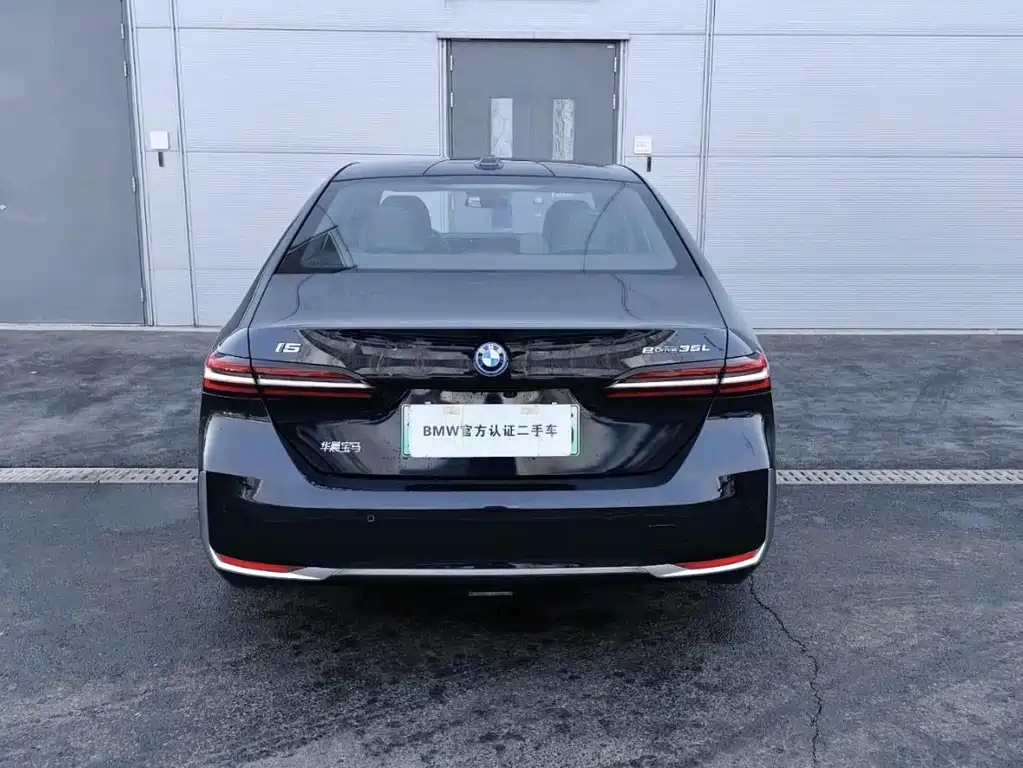 BMW BMW i5 2024 eDrive 35L Premium Luxury Package 2025 - thumbnail 2