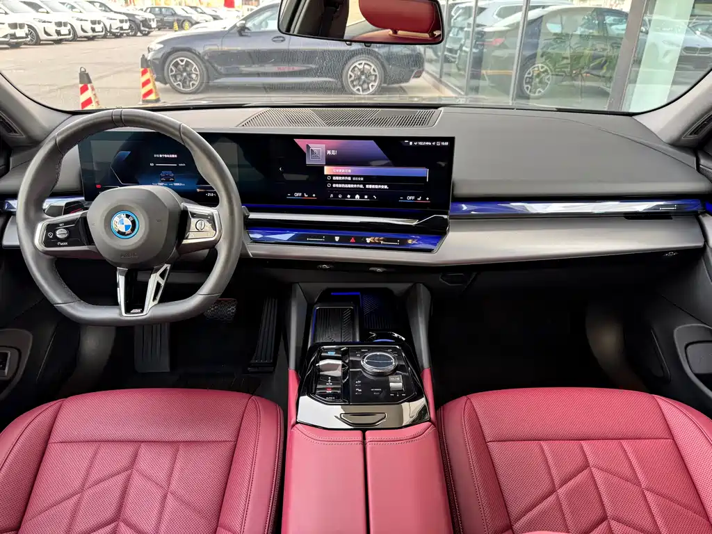 BMW BMW i5 2024 eDrive 35L M Sport Package 2025 - thumbnail 5
