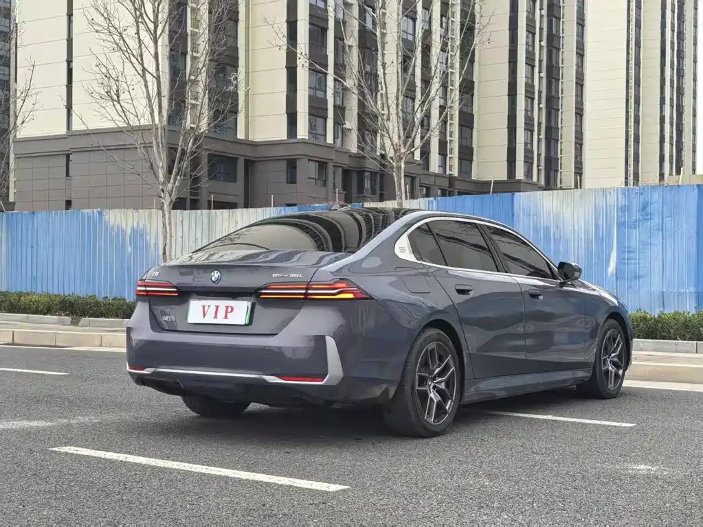 BMW BMW i5 2024 eDrive 35L Premium Luxury Package 2024 - thumbnail 9