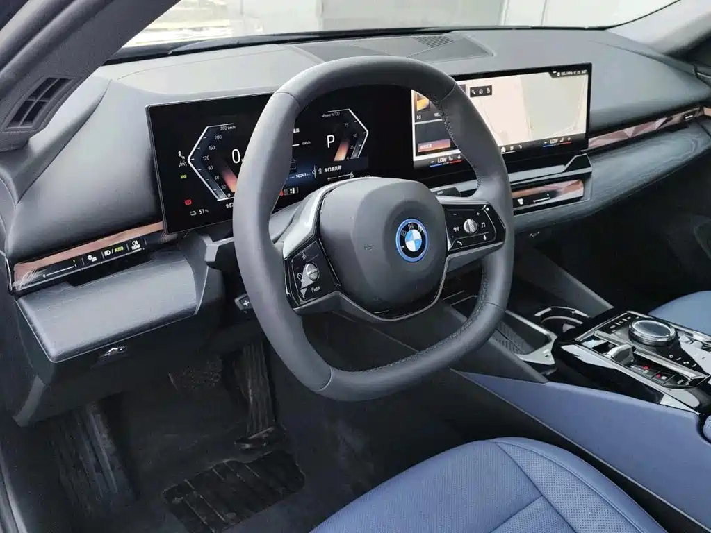 BMW BMW i5 2024 eDrive 35L Premium Luxury Package 2025 - thumbnail 4