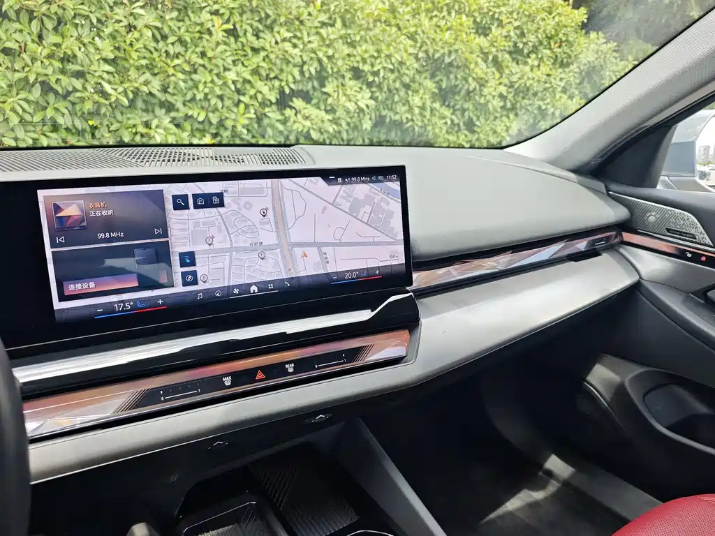 BMW BMW i5 2024 eDrive 35L Executive M Sport Package 2024 - thumbnail 9