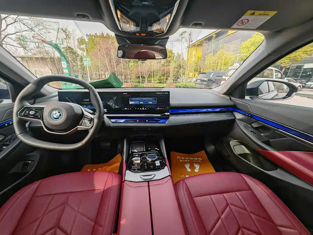 BMW BMW i5 2024 eDrive 35L Luxury Package 2025 - thumbnail 11