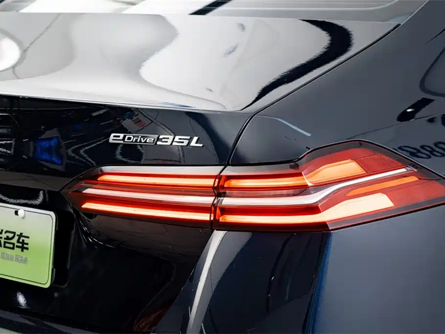BMW BMW i5 2024 eDrive 35L M Sport Package 2024 - thumbnail 9