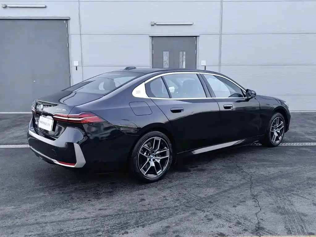 BMW BMW i5 2024 eDrive 35L Premium Luxury Package 2025 - thumbnail 7