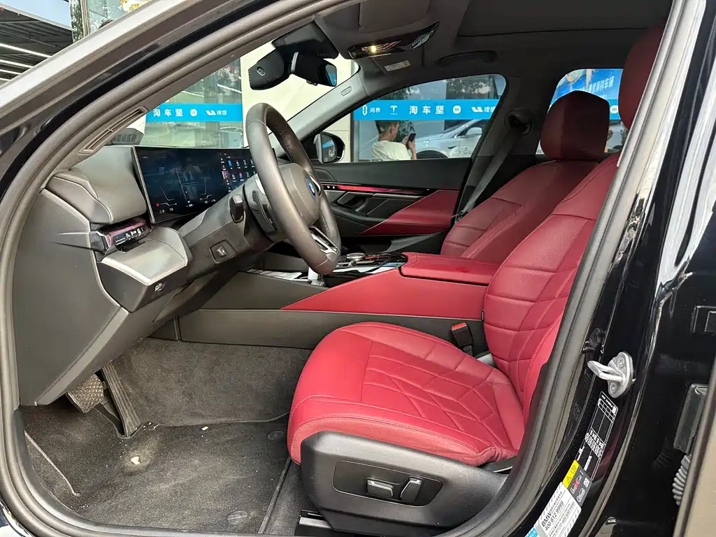 BMW BMW i5 2024 eDrive 35L M Sport Package 2025 - thumbnail 7