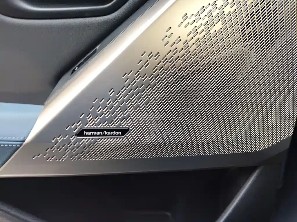 BMW BMW i5 2024 eDrive 35L Premium M Sport Package 2024 - thumbnail 14