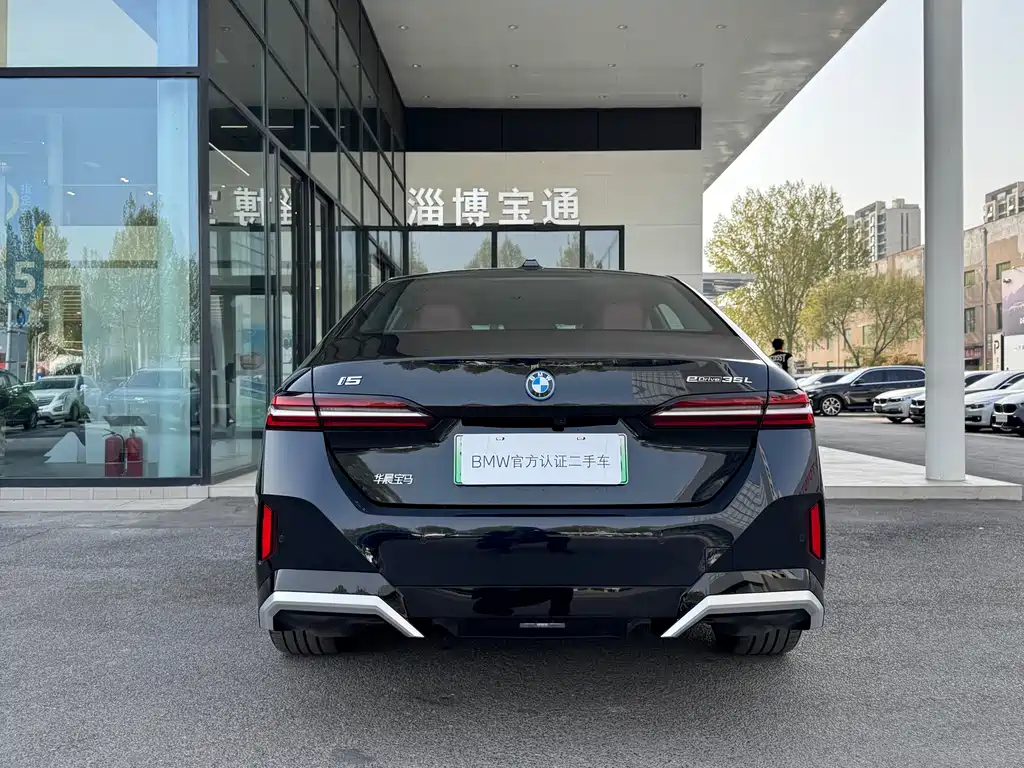 BMW BMW i5 2024 eDrive 35L M Sport Package 2025 - thumbnail 12