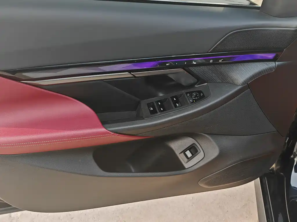 BMW BMW i5 2024 eDrive 35L Luxury Package 2025 - thumbnail 11