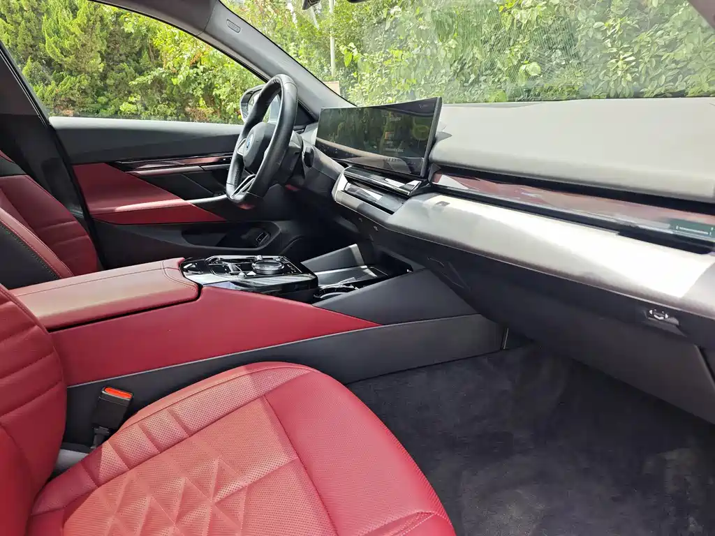 BMW BMW i5 2024 eDrive 35L Executive M Sport Package 2024 - thumbnail 15
