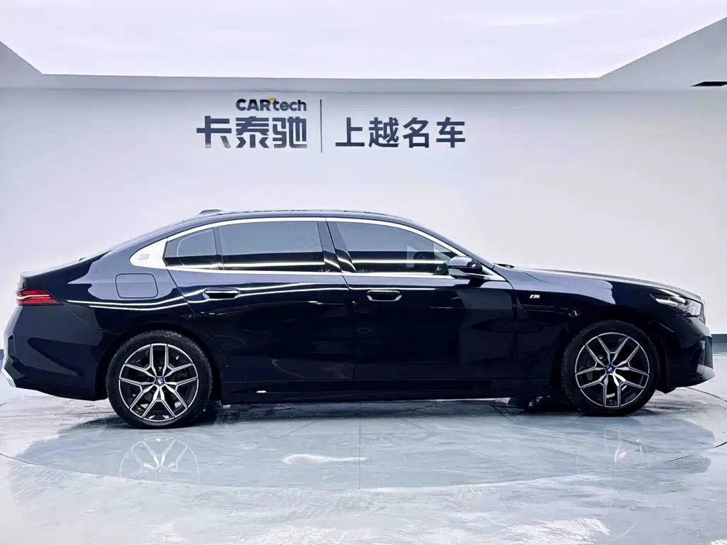 BMW BMW i5 2024 eDrive 35L M Sport Package 2024 - thumbnail 4