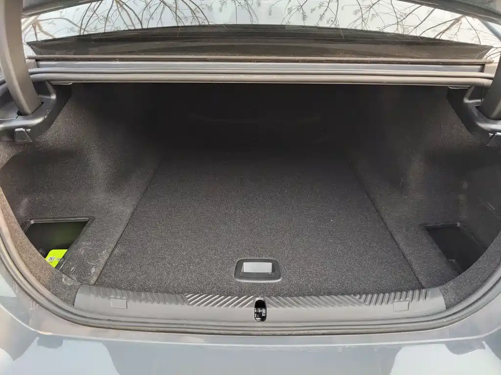 BMW BMW i5 2024 eDrive 35L Premium M Sport Package 2024 - thumbnail 19
