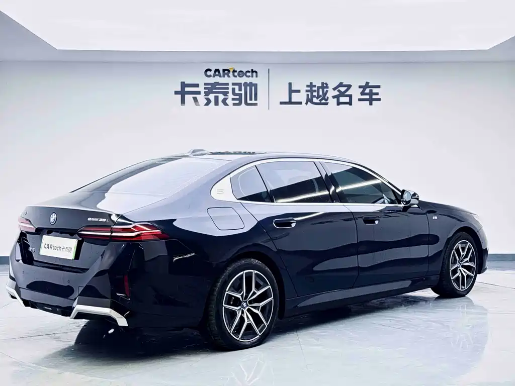 BMW BMW i5 2024 eDrive 35L M Sport Package 2024 - thumbnail 5