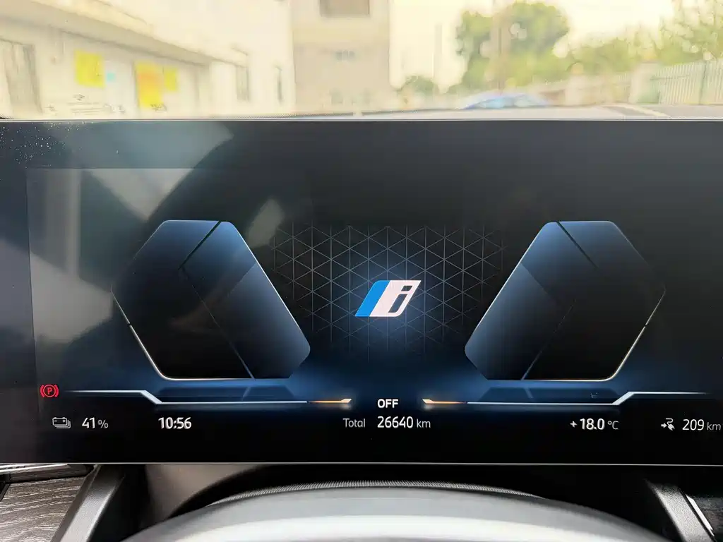 BMW BMW i5 2024 eDrive 35L Luxury Package 2024 - thumbnail 12