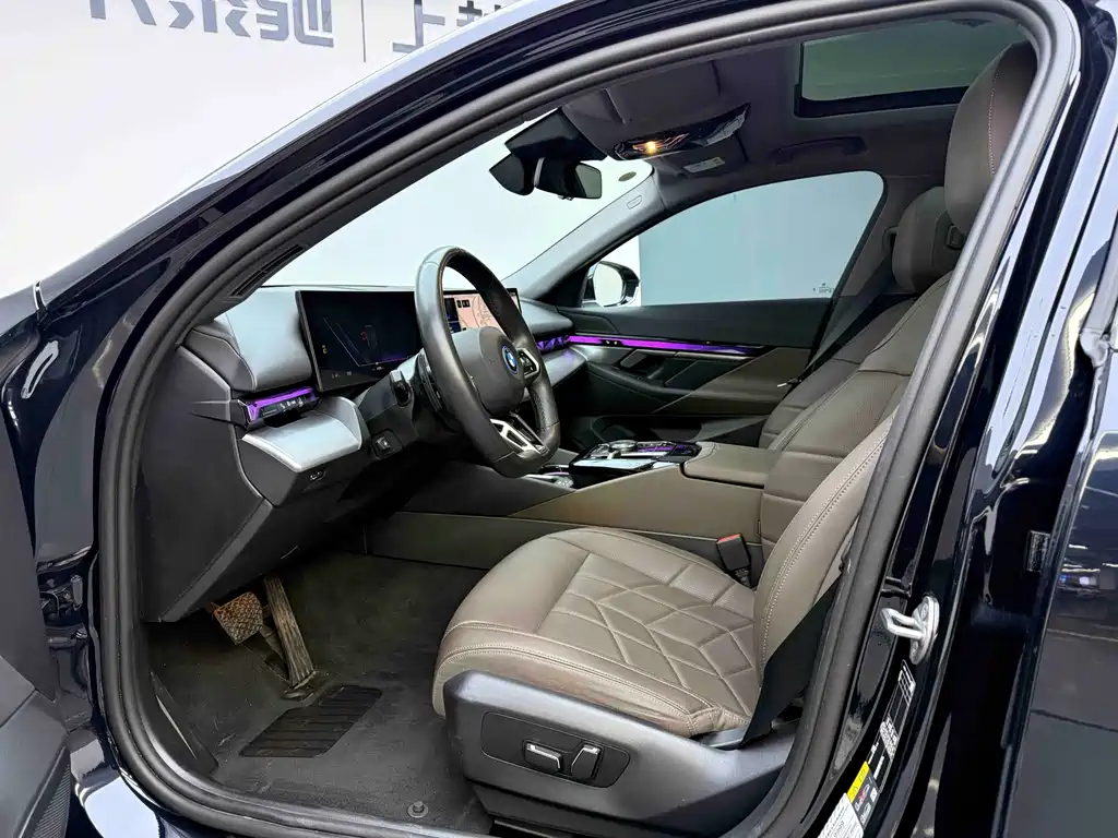 BMW BMW i5 2024 eDrive 35L M Sport Package 2024 - thumbnail 9