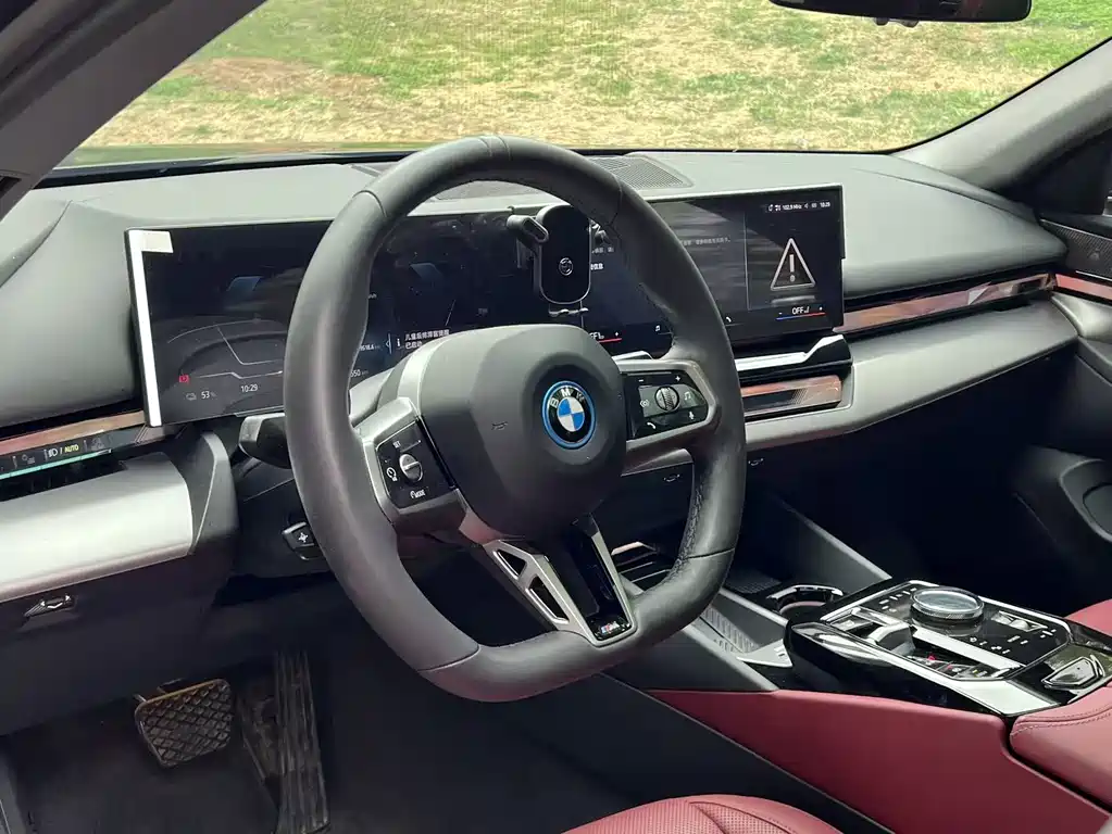 BMW BMW i5 2025 eDrive 40L M Sport Package 2025 - thumbnail 6