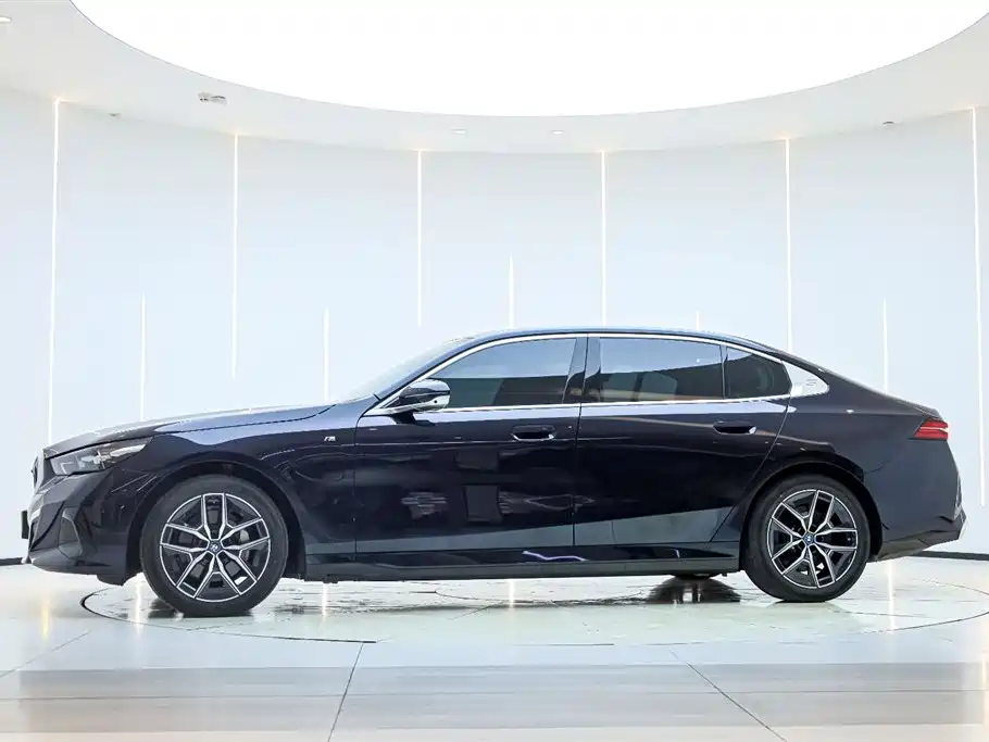 BMW BMW i5 2025 eDrive 40L M Sport Package 2025 - thumbnail 7