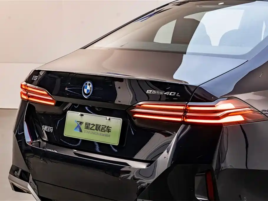 BMW BMW i5 2025 eDrive 40L M Sport Package 2025 - thumbnail 9
