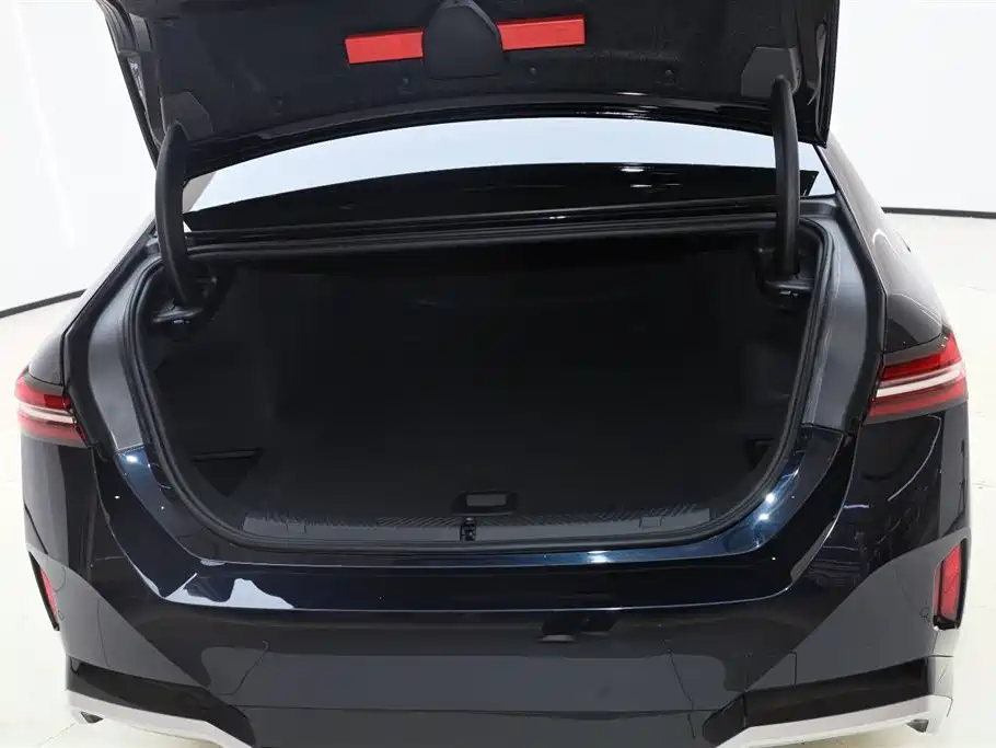 BMW BMW i5 2025 eDrive 40L M Sport Package 2025 - thumbnail 10