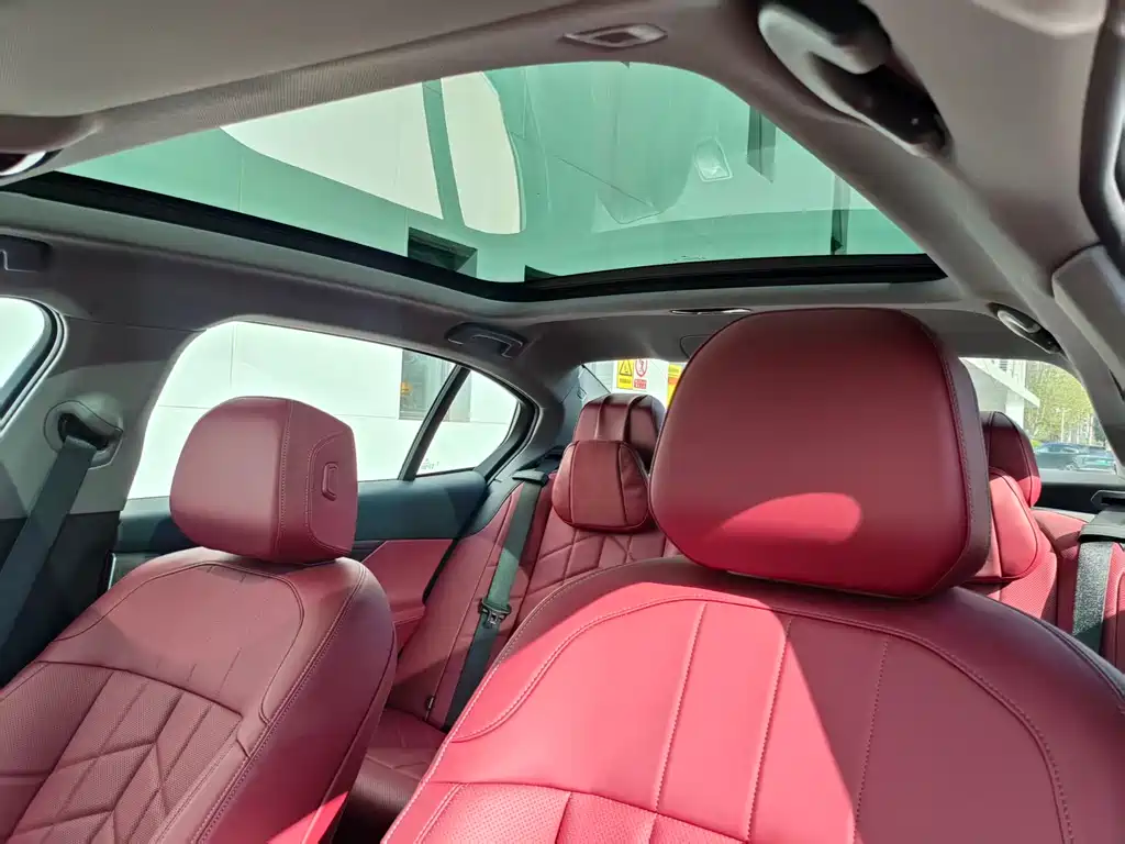 BMW BMW i5 2025 eDrive 35L M Sport Package 2026 - thumbnail 6