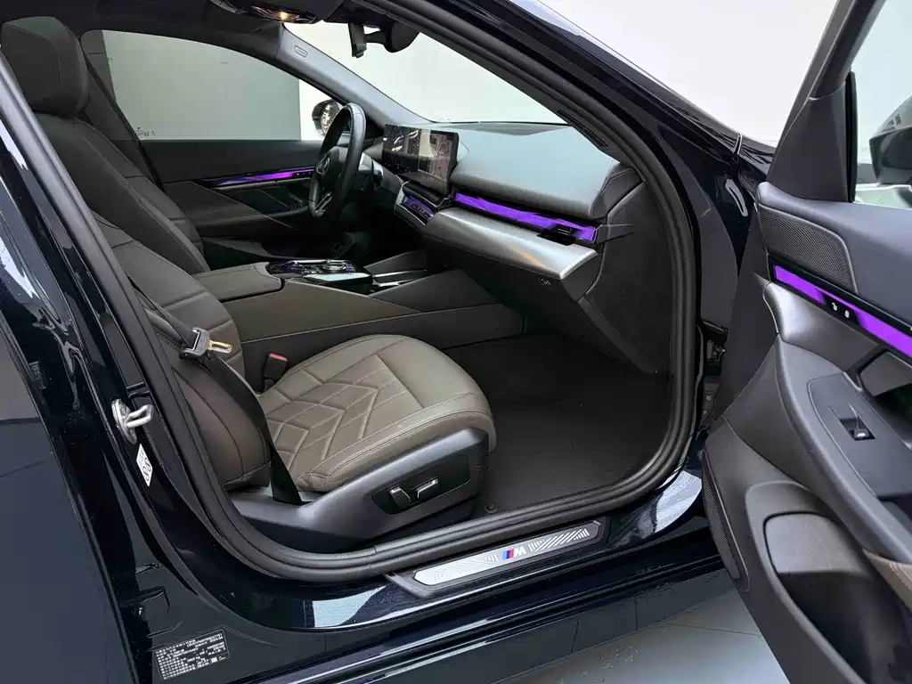 BMW BMW i5 2024 eDrive 35L M Sport Package 2024 - thumbnail 16