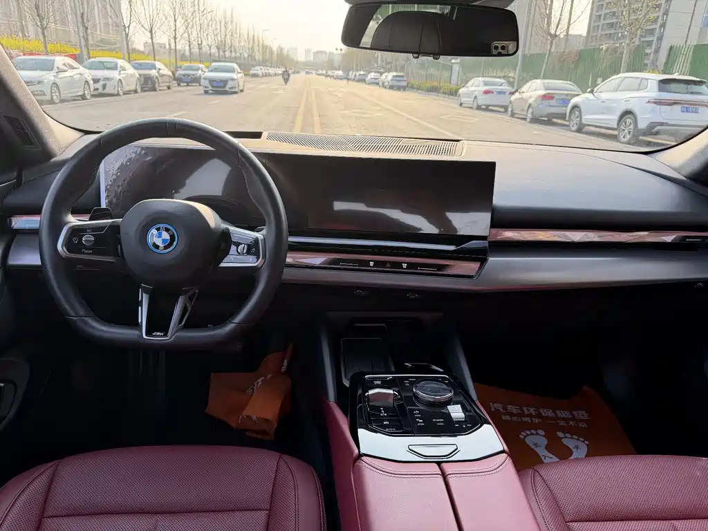 BMW BMW i5 2025 eDrive 40L M Sport Package 2025 - thumbnail 5