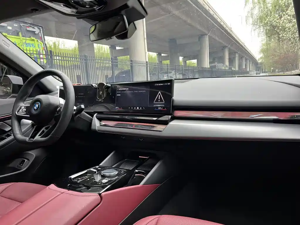 BMW BMW i5 2025 eDrive 40L M Sport Package 2025 - thumbnail 15