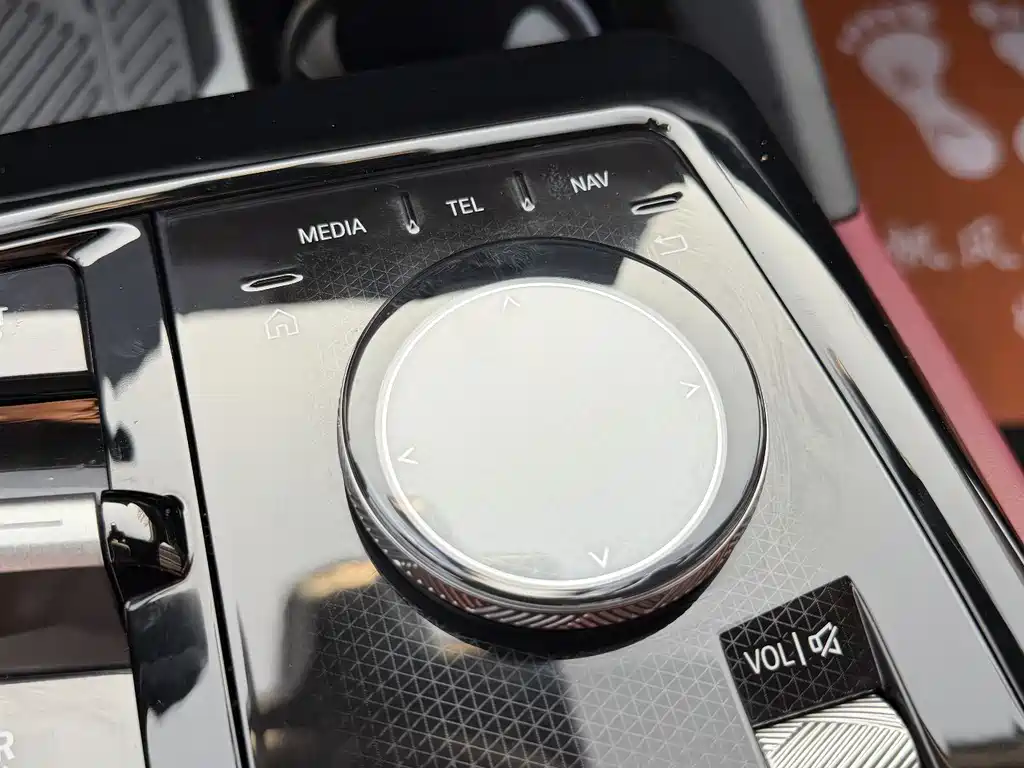 BMW BMW i5 2025 eDrive 40L M Sport Package 2025 - thumbnail 9
