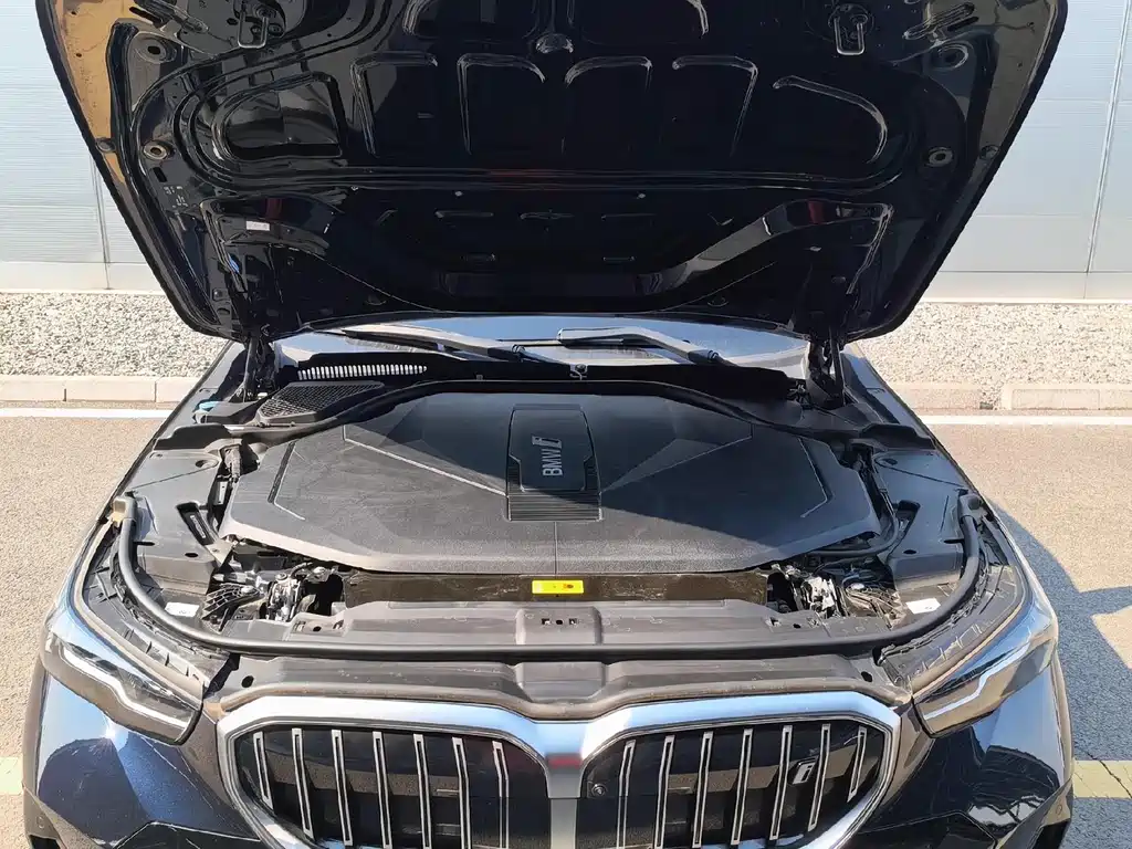 BMW BMW i5 2025 eDrive 35L M Sport Package 2025 - thumbnail 11