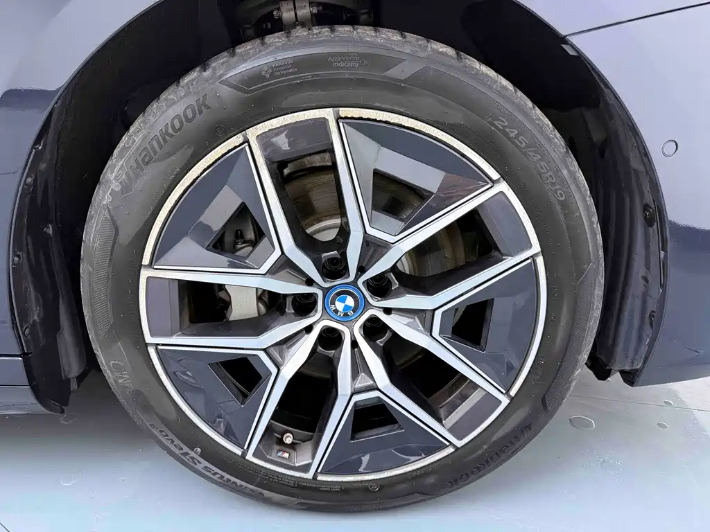 BMW BMW i5 2024 eDrive 35L M Sport Package 2024 - thumbnail 24